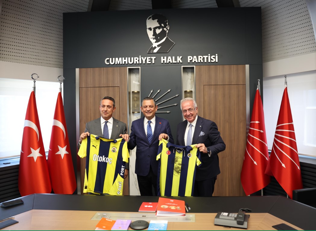 Fenerbahçe’den siyasi parti ziyaretleriyle ilgili iddialara yanıt