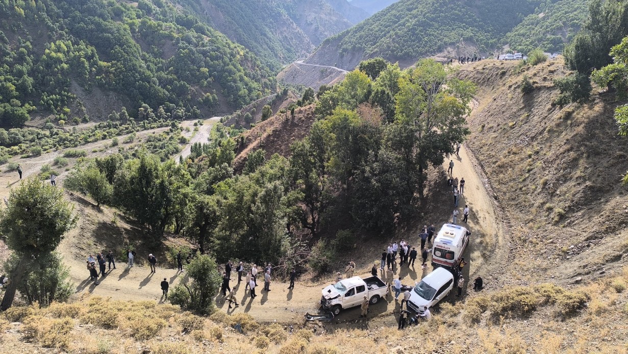 Muş’ta şehit askerin yakınları kaza yaptı: 1 ölü, 5 yaralı