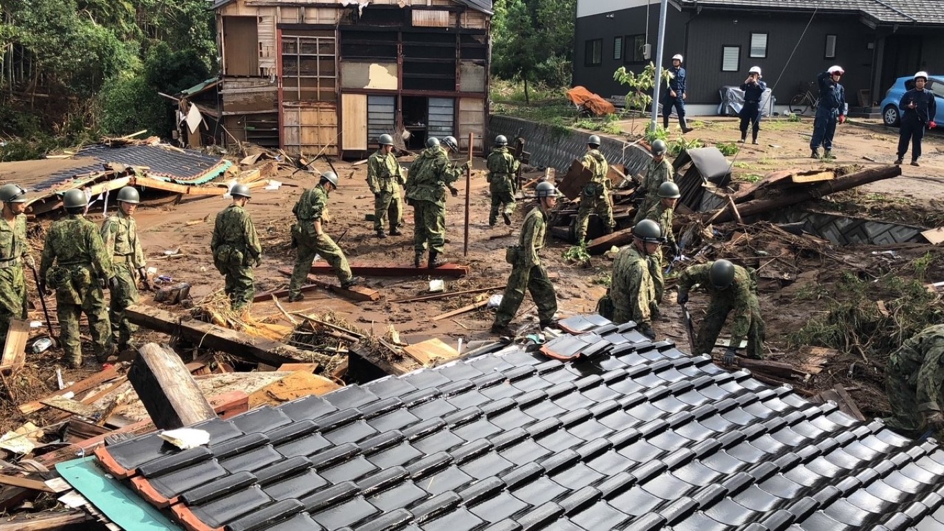 Japonya’daki sel ve toprak kaymalarında can kaybı 6’ya yükseldi