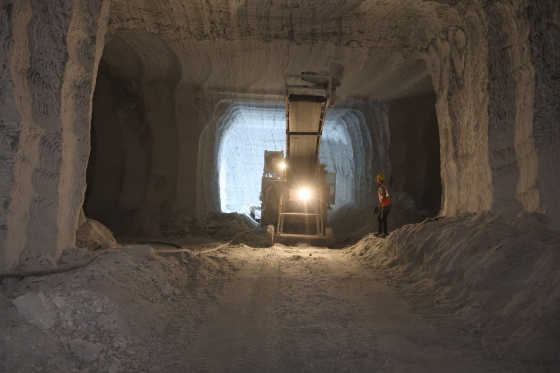 800 yıllık madenden, günlük 500 ton tuz çıkartılıyor