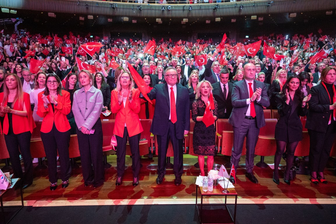 Cumhuriyet gençlerinden Cumhuriyet’in 101’inci yılına yakışır konser