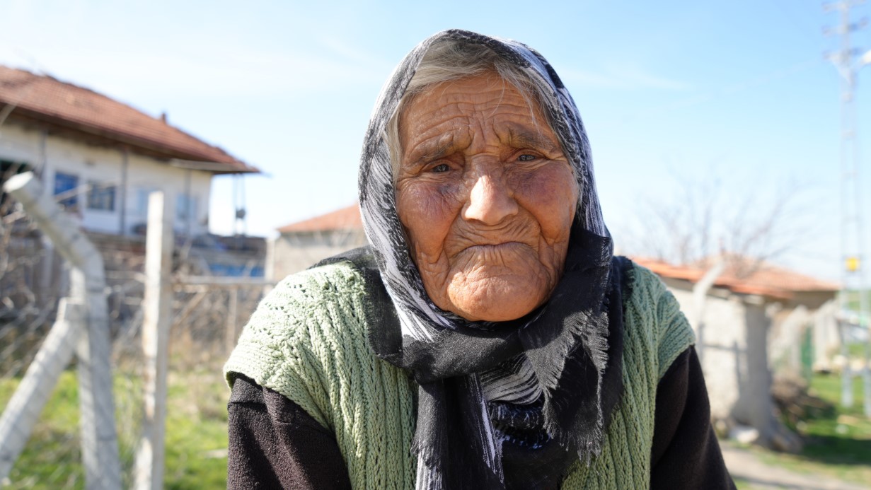 Cumhurbaşkanı Erdoğan hayranı Arzu nine, 117 yıllık ömrüne veda etti