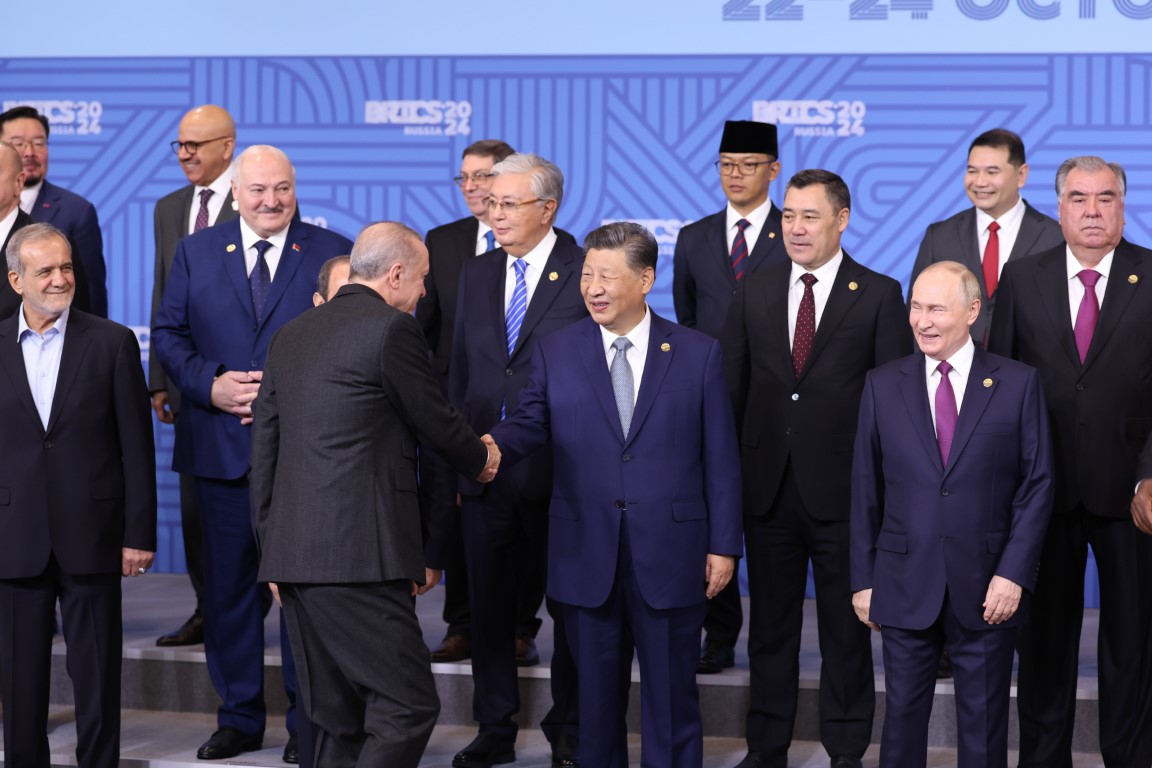 Cumhurbaşkanı Erdoğan, BRICS Liderler Zirvesi’nde aile fotoğrafı çekimine katıldı