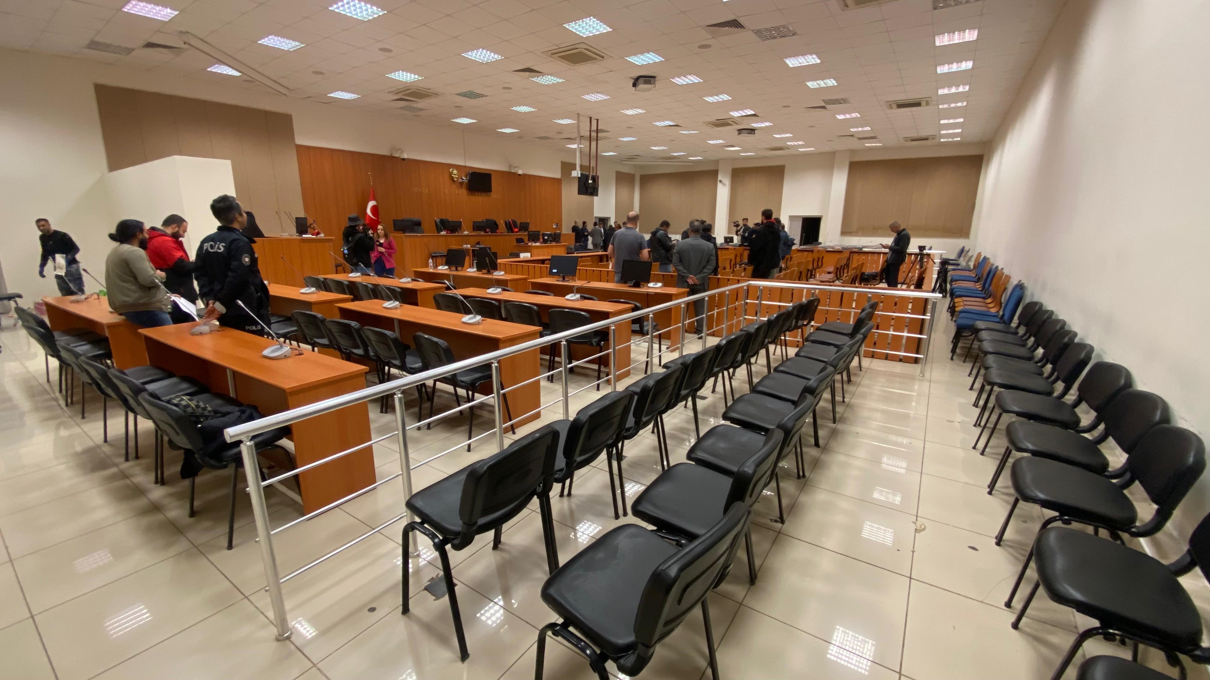 Narin G&uuml;ran davasının g&ouml;r&uuml;leceği salon duruşmaya hazır hale getirildi