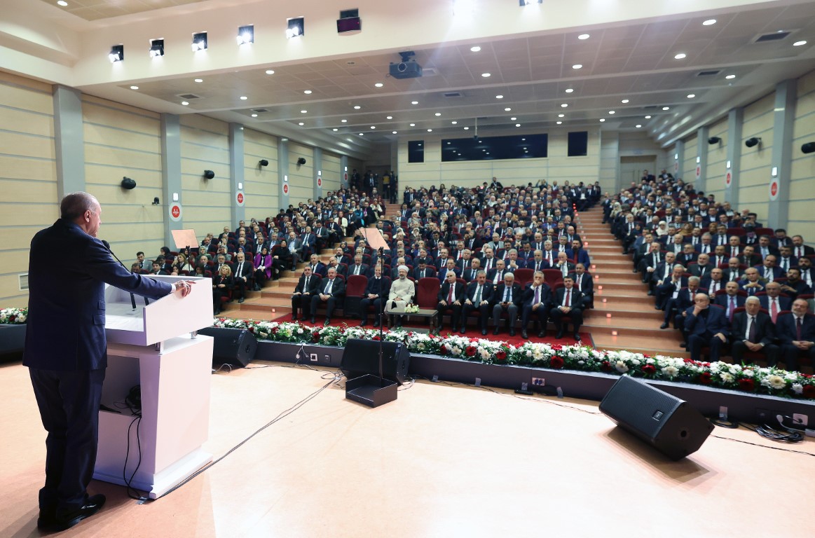 Cumhurbaşkanı Erdoğan: “Dijital hareket yeni bir yapay din oluşturma gayreti içindedir”