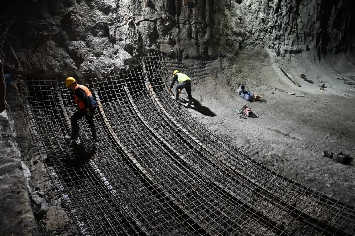 Yapım işi Bayburt Group tarafından sürdürülen ve 5 Bakan gören Kop Dağı Tüneli yılan hikâyesine döndü