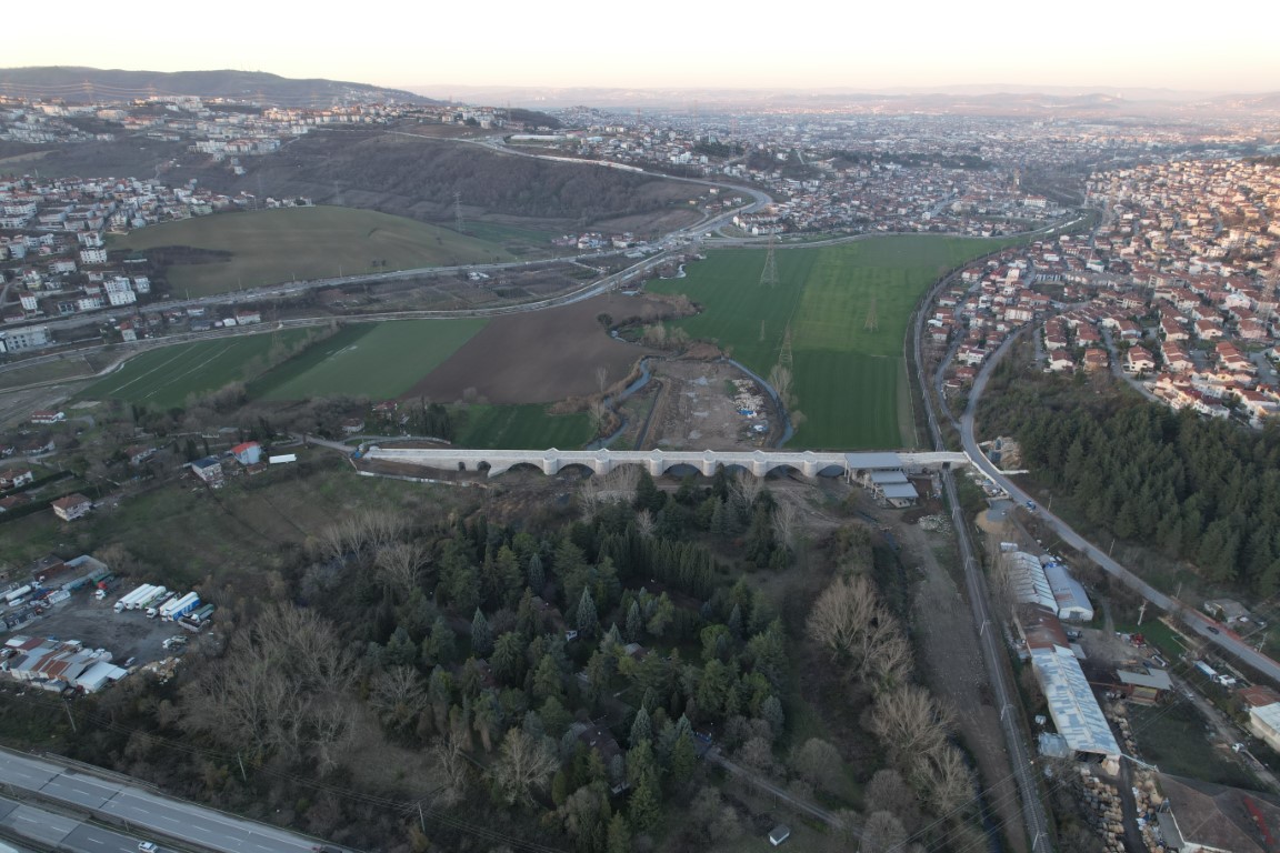 Sır perdesi çözülemeyen köprü, bin 500 yıldır tarihe tanıklık ediyor