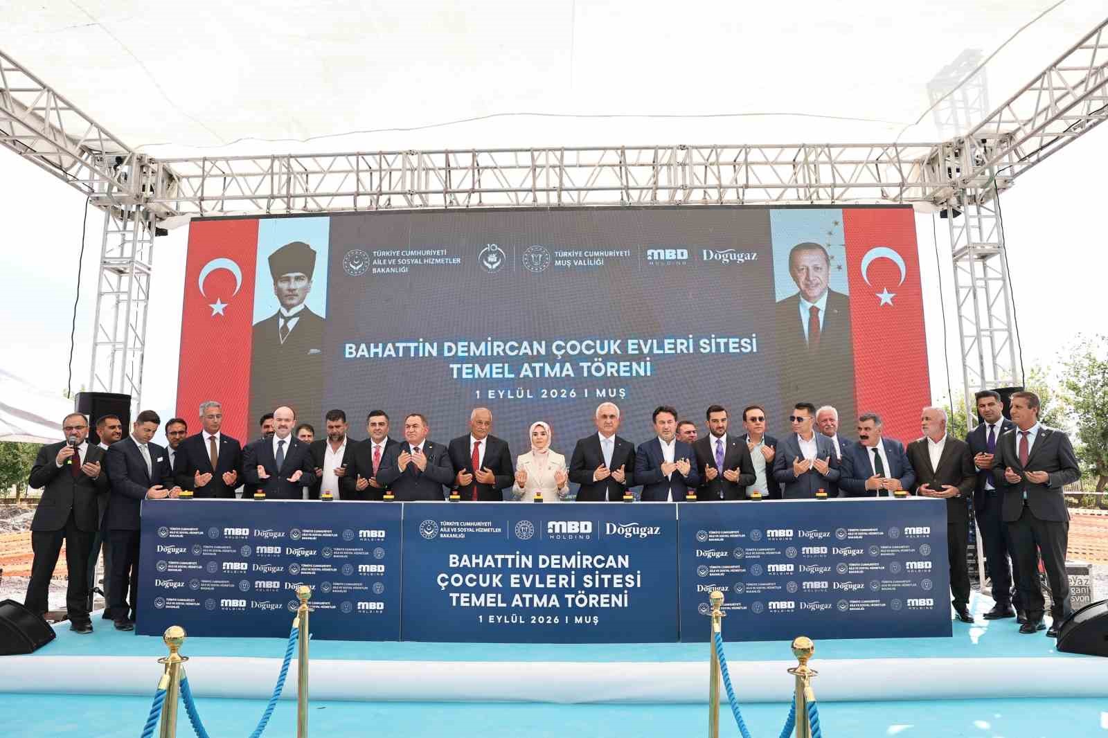 aile-ve-sosyal-hizmetler-bakani-goktas-cocuklarimizin-ev-ortaminda-buyudugu-bir-modeli-hayata-gecirdik