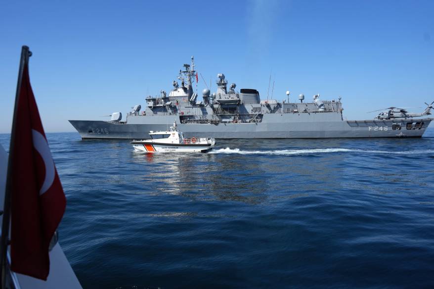 girne-de-liman-ve-marinalardan-cikislar-durduruldu