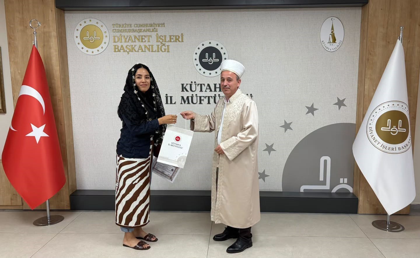 meksikali-rubi-musluman-olup-ayse-ismini-aldi
