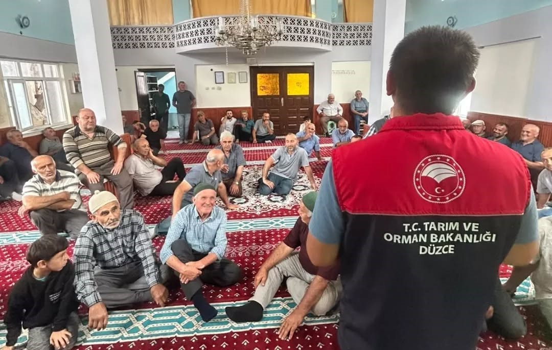 yigilca-da-ciftcilere-tarimsal-destek-ve-kahverengi-kokarca-bilgilendirmesi