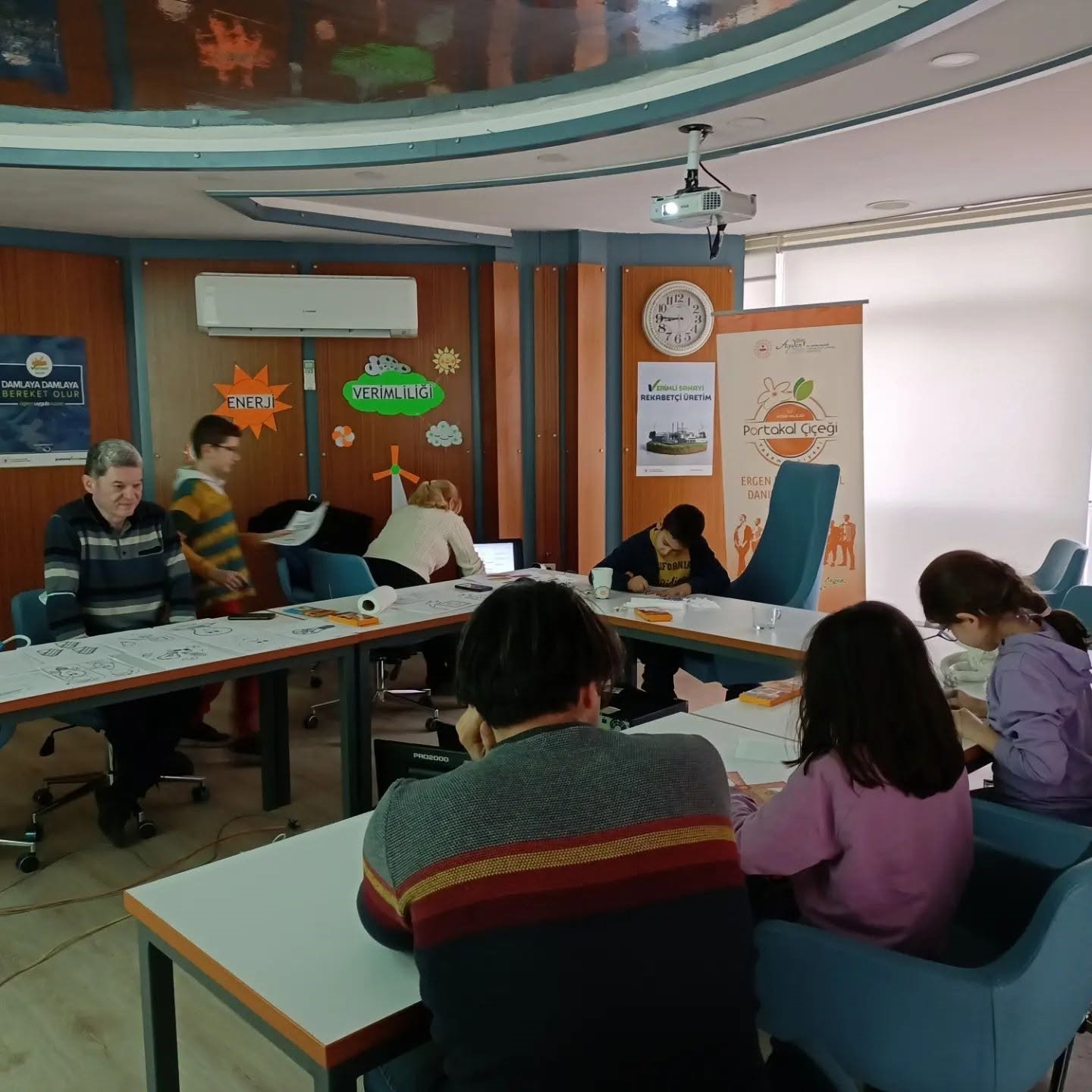dikkat-daginikligi-yasayan-gencler-icin-sonbahar-programi-basliyor