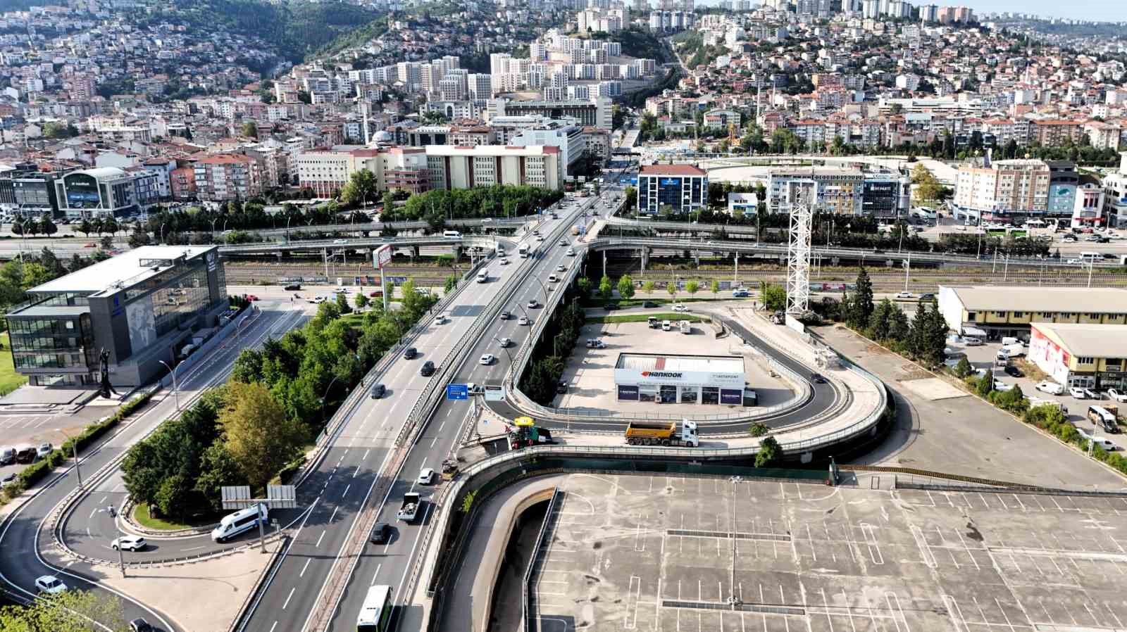 a-takimi-gece-boyunca-calisti-suruculer-gune-konforla-basladi