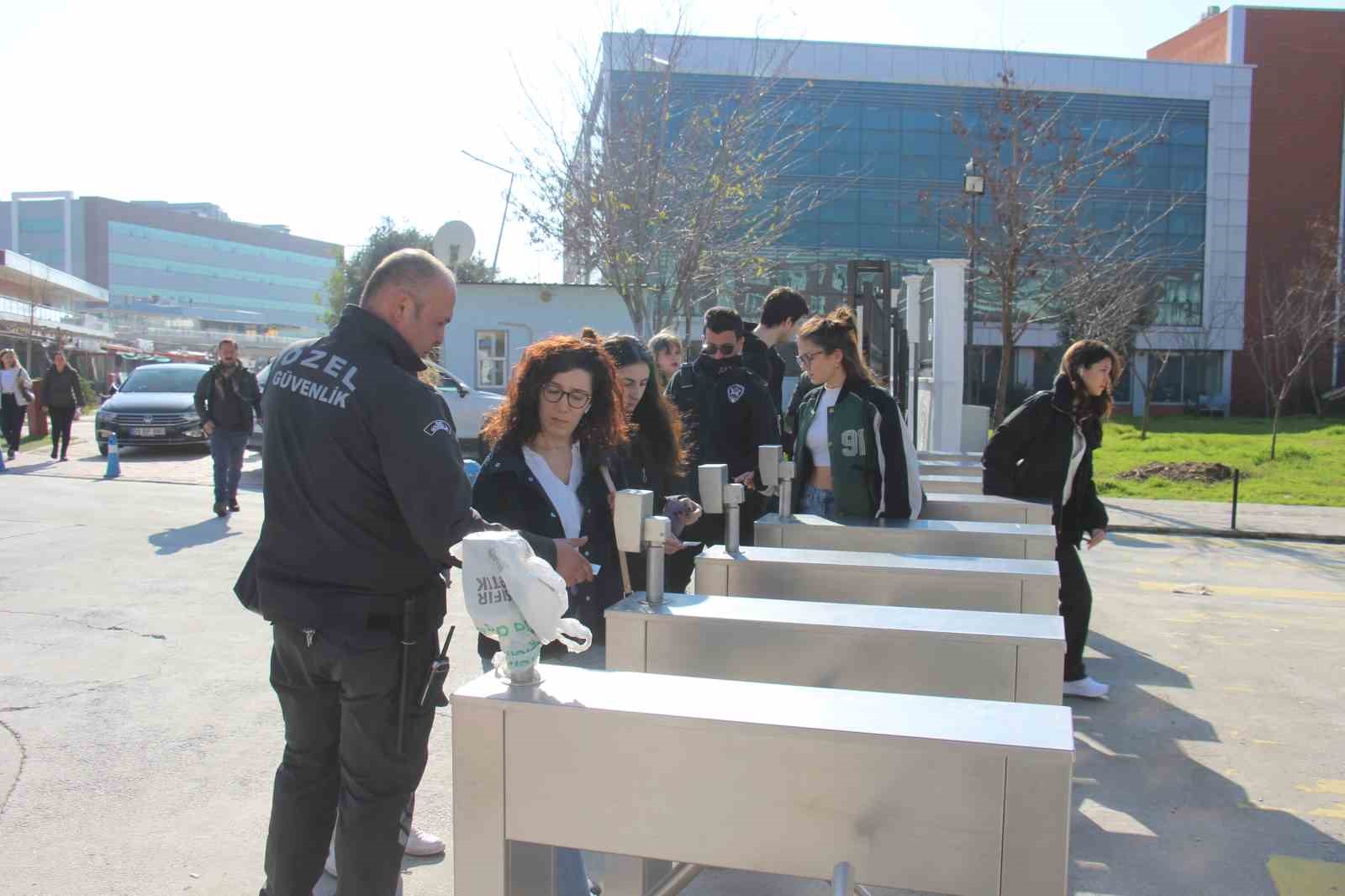 adu-de-guvenli-kampus-altyapisi-bir-yilda-daha-da-guclendirildi