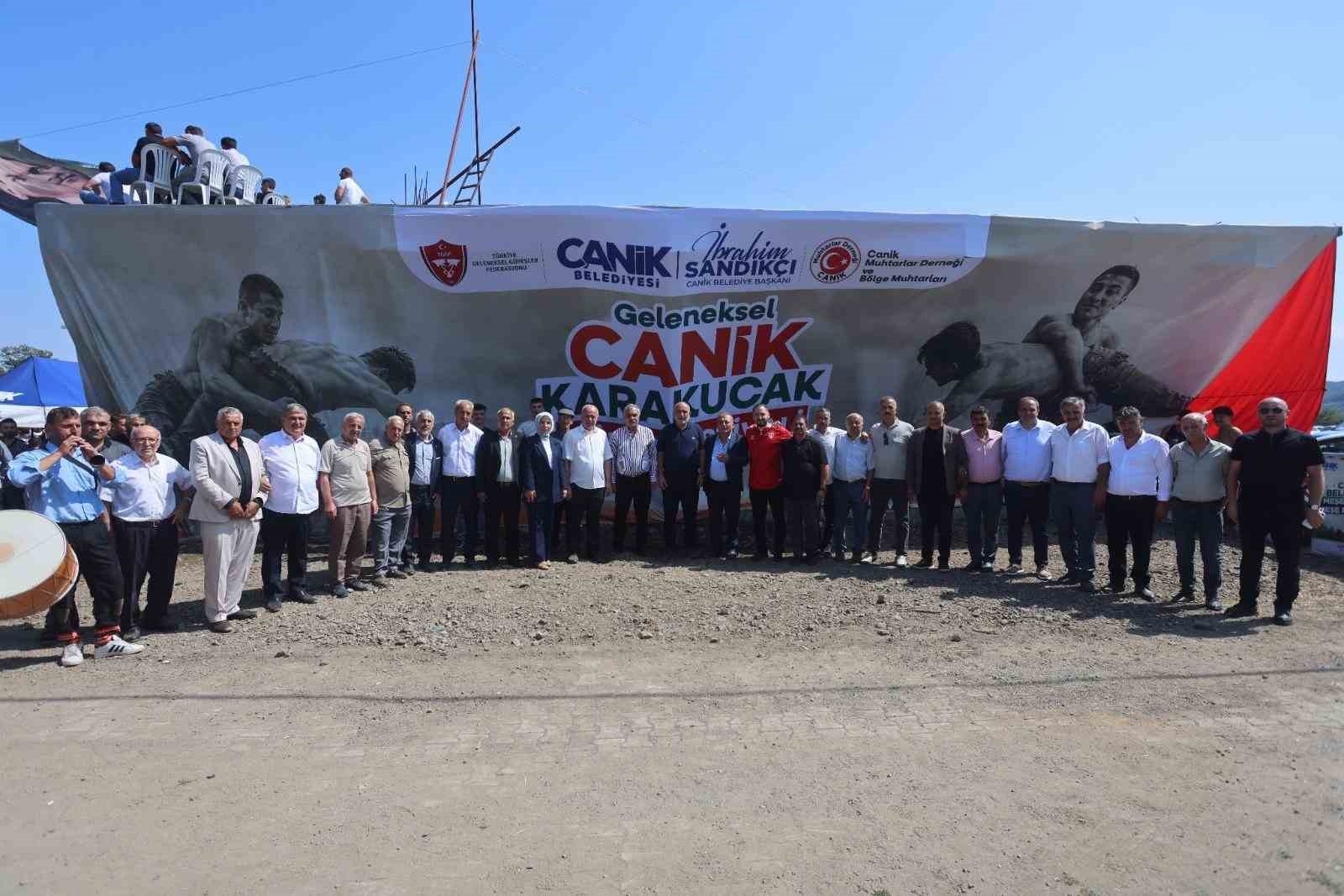 canik-geleneksel-karakucak-gures-festivali