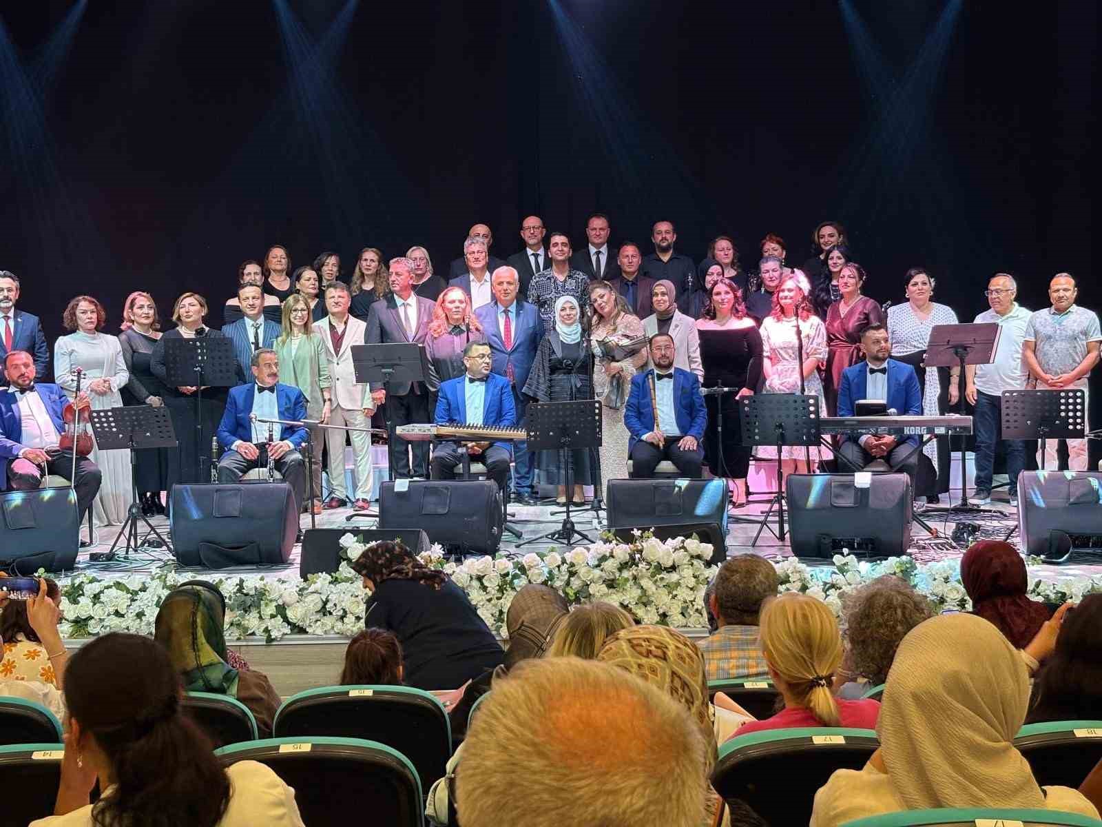 yesilcam-muzikleri-duzce-de-yankilandi