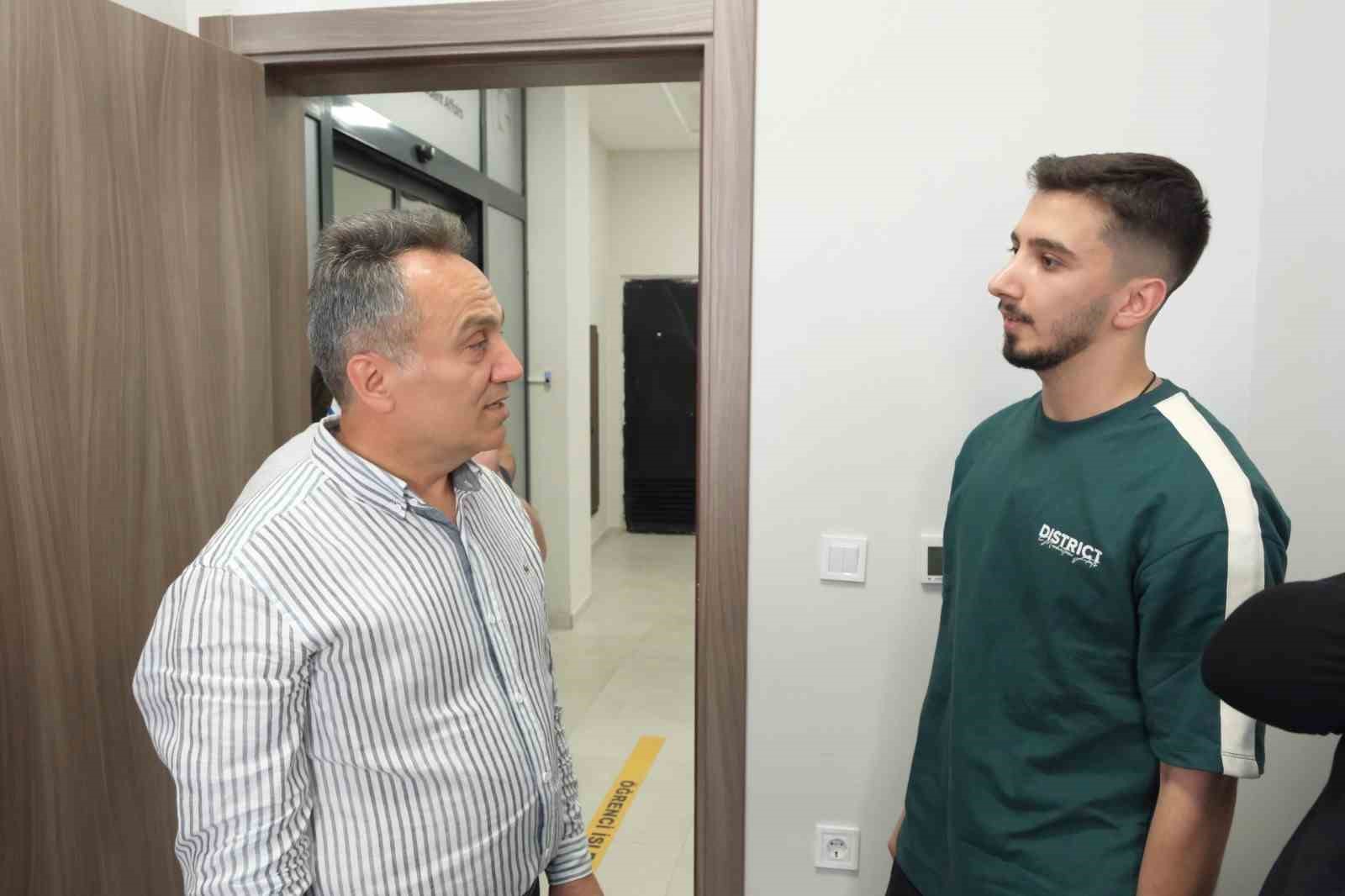 togu-de-yeni-donem-heyecani-basladi-rektor-yilmaz-ogrencileri-ziyaret-etti