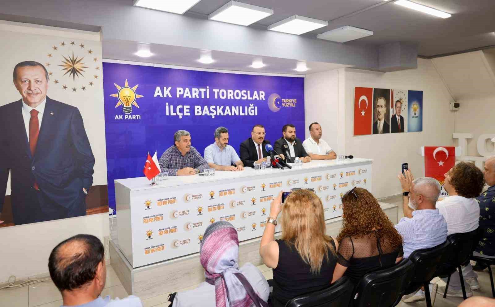 ak-parti-li-cokkeser-toroslar-meclisinde-yasananlar-demokrasi-adina-kara-lekedir