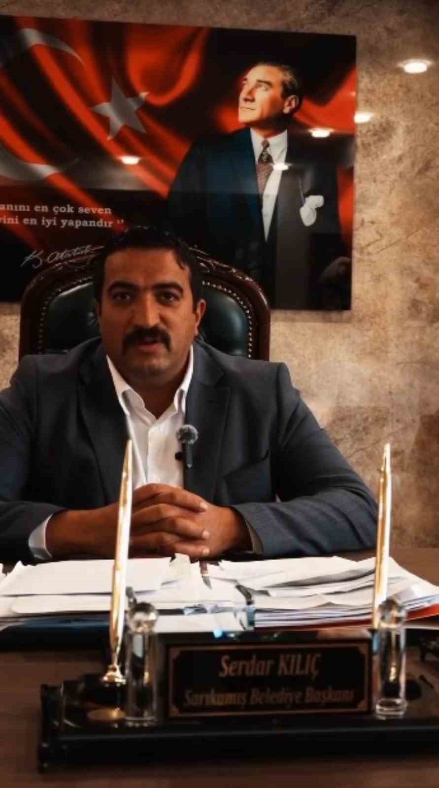 sarikamis-ta-ogrenciler-icin-ucretsiz-servis-seferberligi-baskan-serdar-kilic-ogrencilerimizin-yanindayiz
