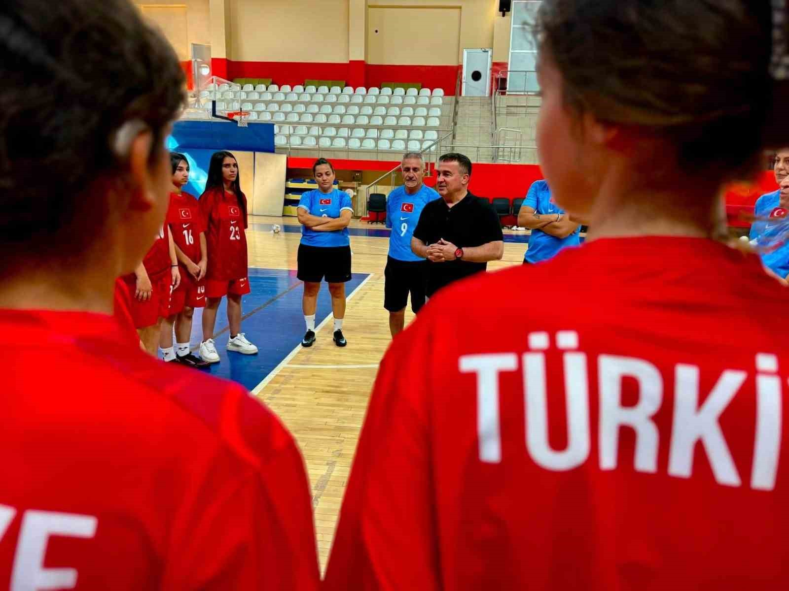 isitme-engelliler-genc-kiz-futsal-milli-takimi-kampi-bilecik-te-basladi