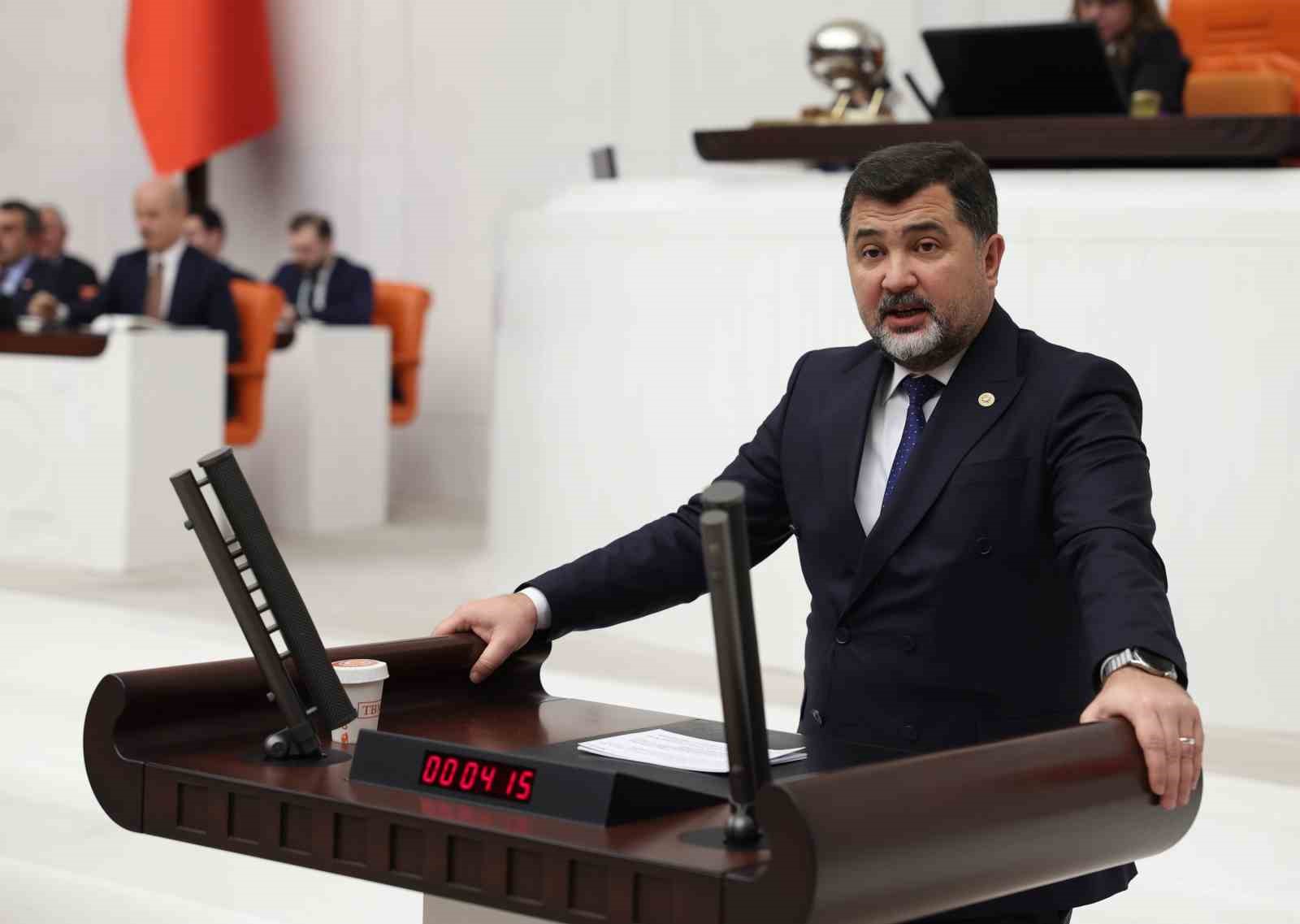 milletvekili-ozturk-akcakoca-mizin-yarinlarini-insa-etme-iradesini-ortaya-koyduk