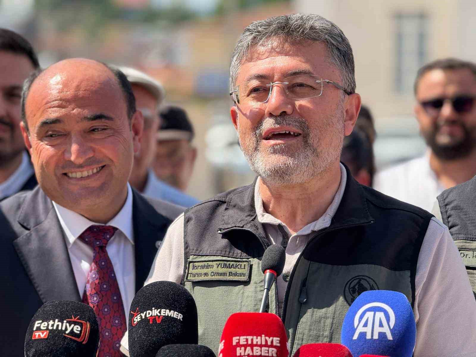 bakan-yumakli-bereketli-topraklarin-potansiyelini-daha-da-artiracagiz