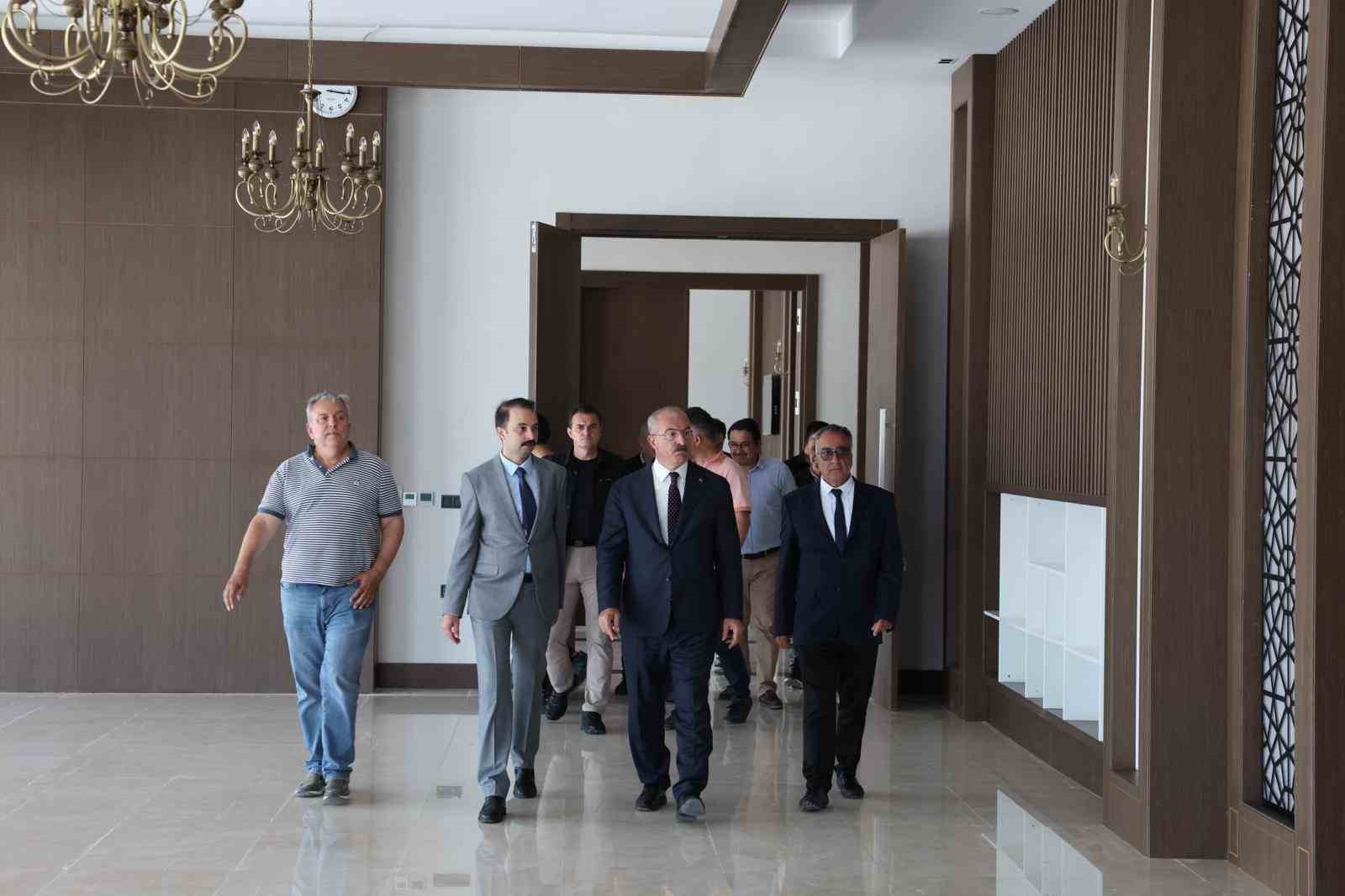 canakkale-havalimani-dhmi-genel-maksatli-garaj-ve-vip-binasi-insaatinda-inceleme
