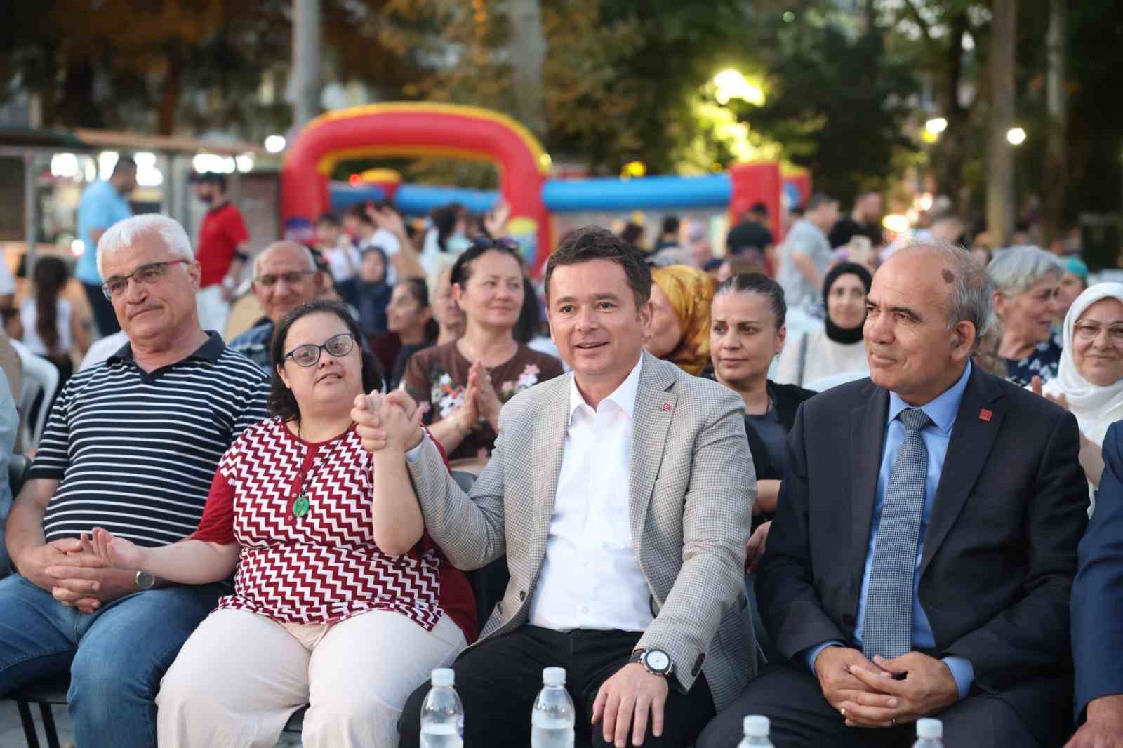 baskan-erkan-aydin-senlik-coskusuna-ortak-oldu