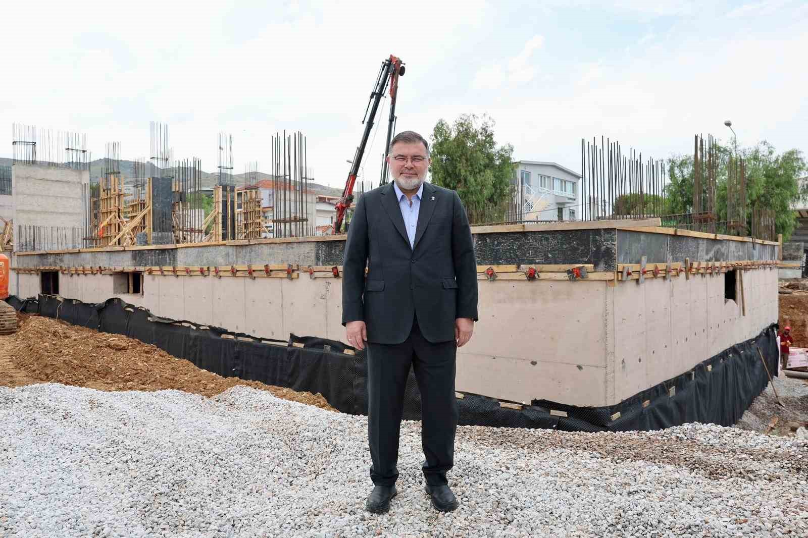 ak-parti-izmir-il-baskani-saygili-dan-chp-ye-gundemlerinde-sadece-koltuk-kavgasi-var