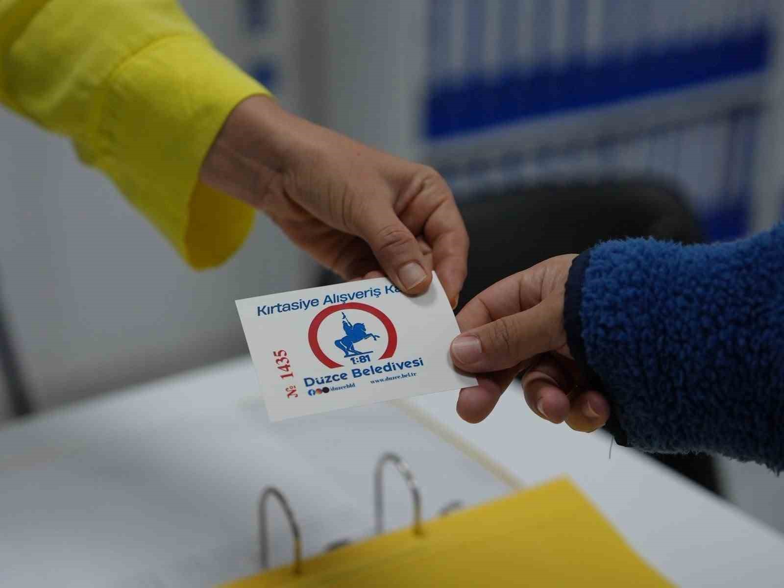 duzce-belediyesi-nden-ogrencilere-2-bin-500-liralik-kirtasiye-destegi