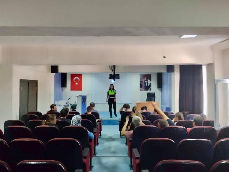 engelli-bireylere-trafik-guvenligi-egitimi