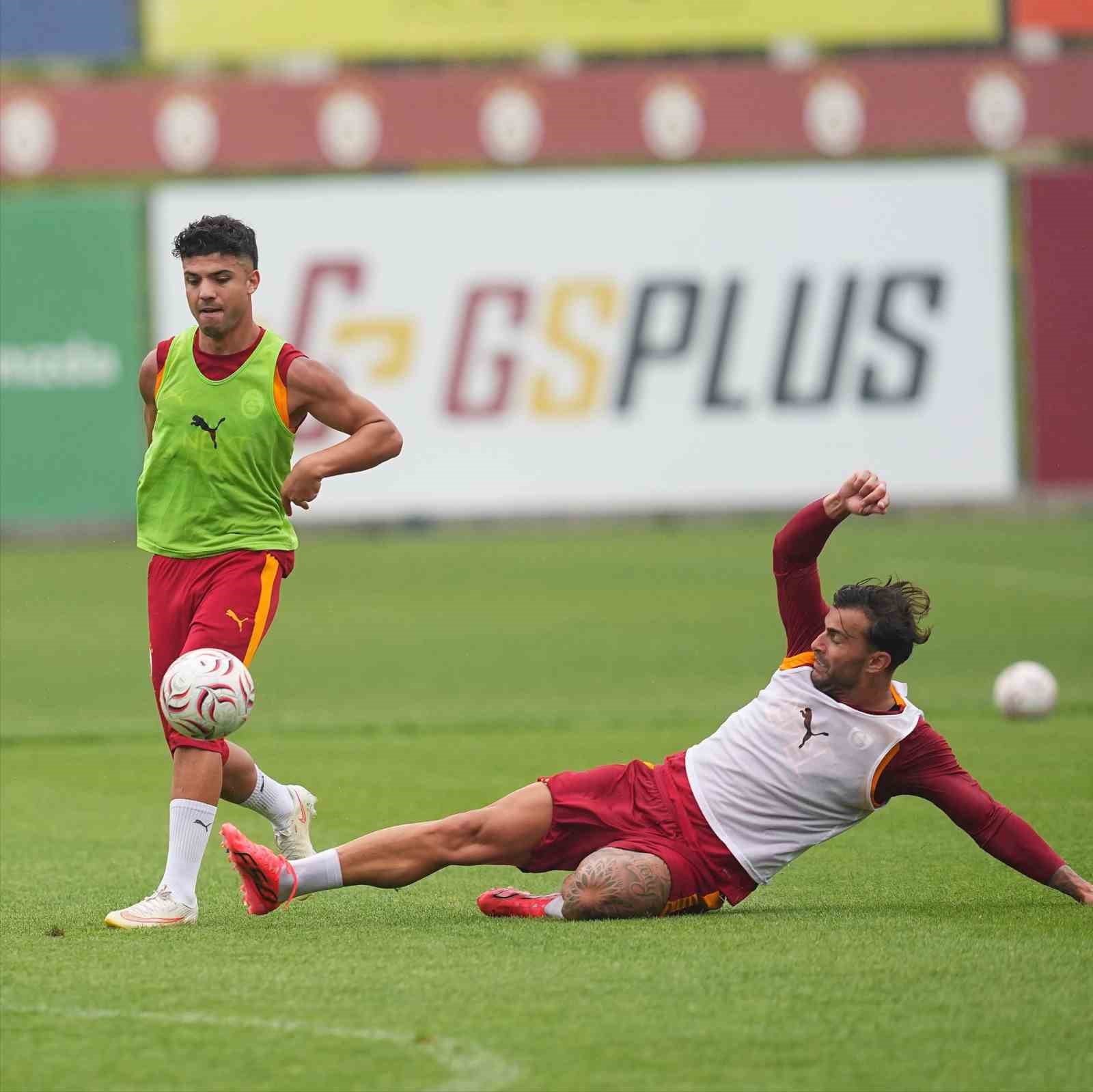 galatasaray-corum-fk-hazirliklarini-surdurdu