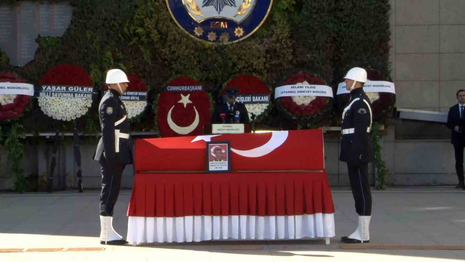 esenurt-ta-denetim-sirasinda-sehit-olan-polis-memuru-icin-toren-duzenlendi