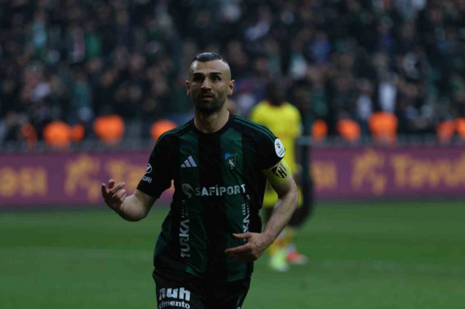 kocaelispor-da-serdar-dursun-ile-yollar-ayrildi
