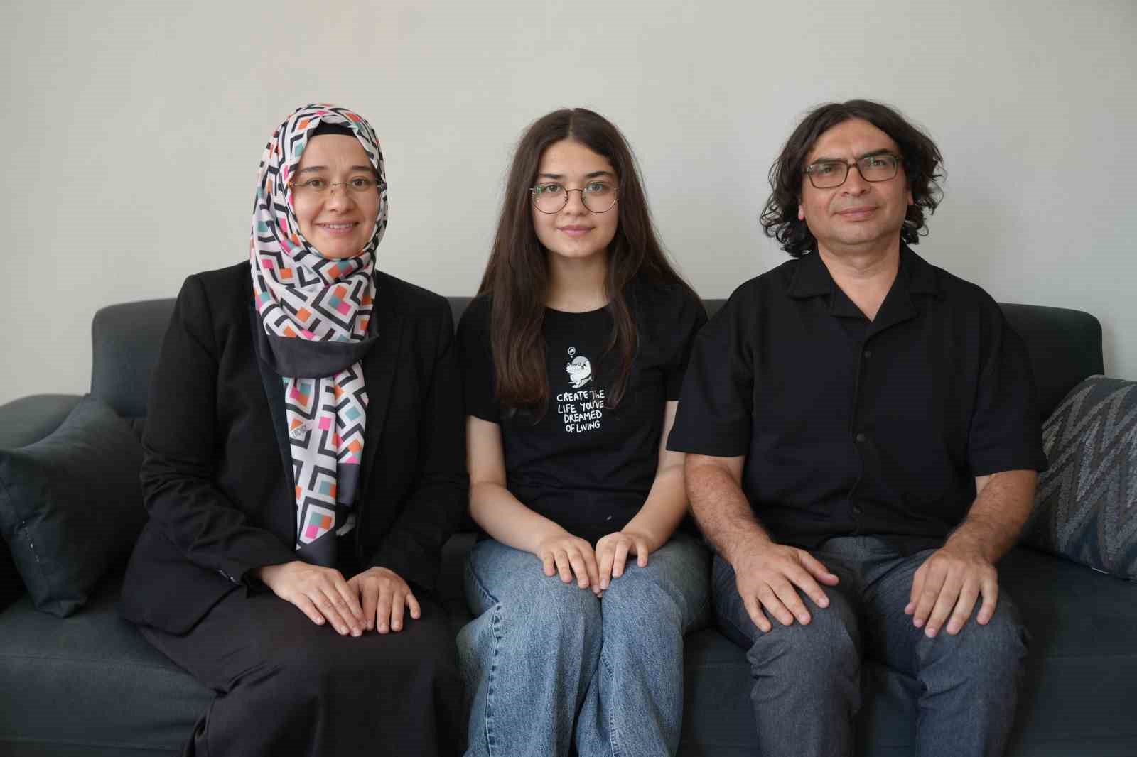 nigde-de-ayni-aileden-ikinci-kez-lgs-turkiye-birincisi