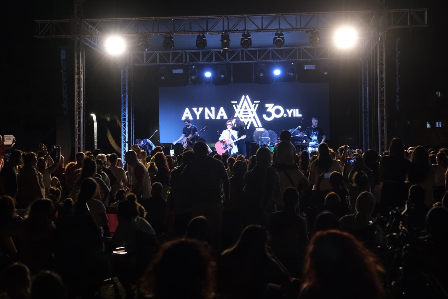 ayna-grubu-mimar-sinan-parki-nda-aydinlilarla-bulustu