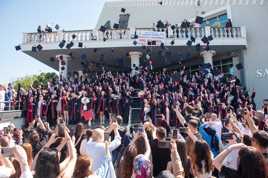 samsun-myo-da-33-donem-mezuniyet-coskusu