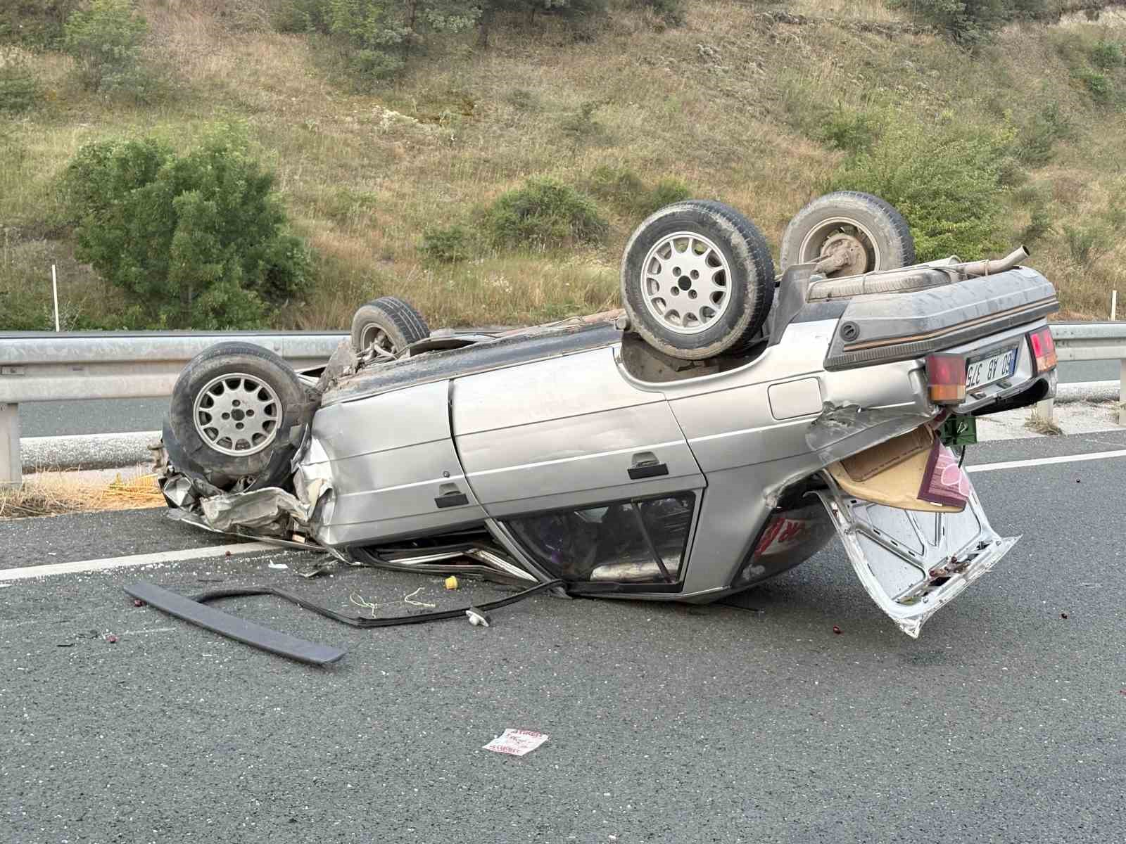 d100-de-3-aracli-trafik-kazasi-1-agir-yarali