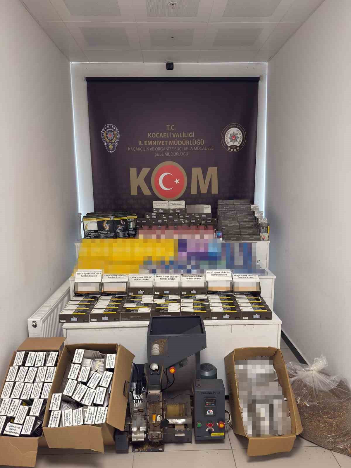 kocaeli-de-8-adrese-es-zamanli-baskin-1-ton-160-kilo-tutun-ele-gecirildi