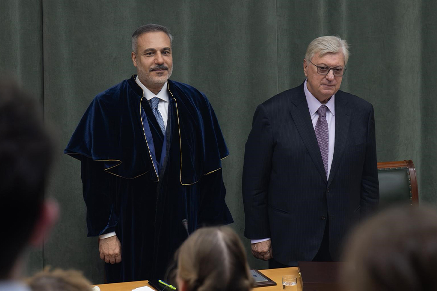 bakan-fidan-a-moskova-devlet-uluslararasi-iliskiler-enstitusu-nden-fahri-doktora-unvani