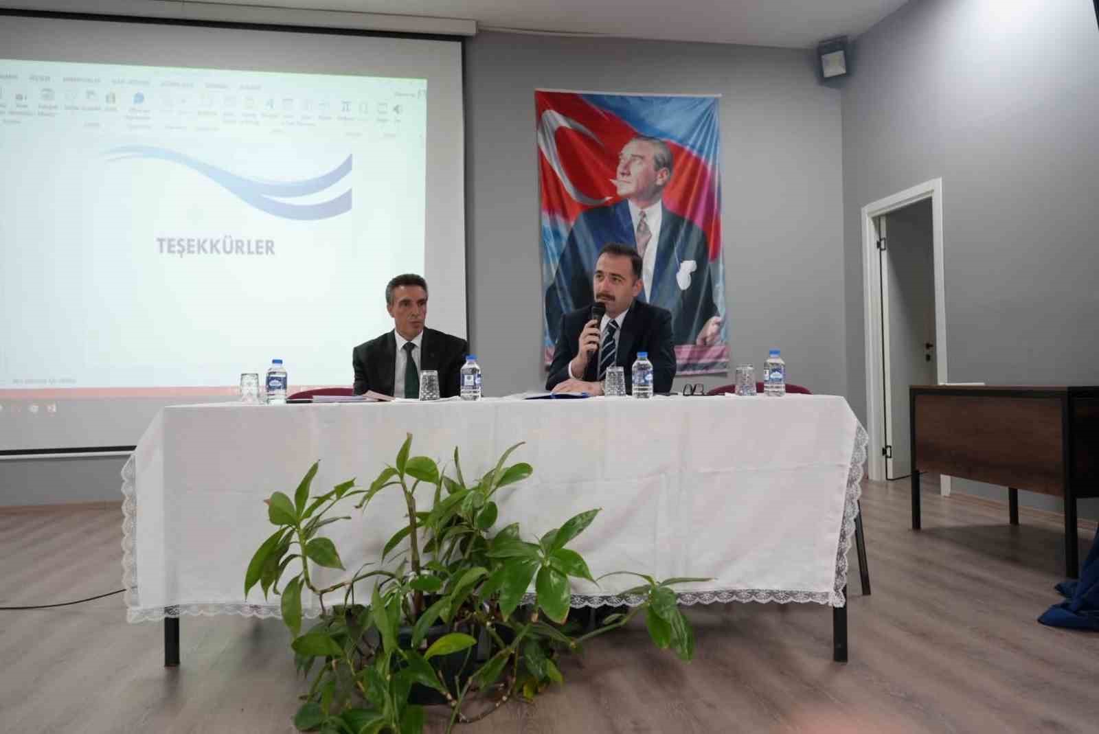 uzumlu-de-okul-guvenligi-toplantisi-yapildi
