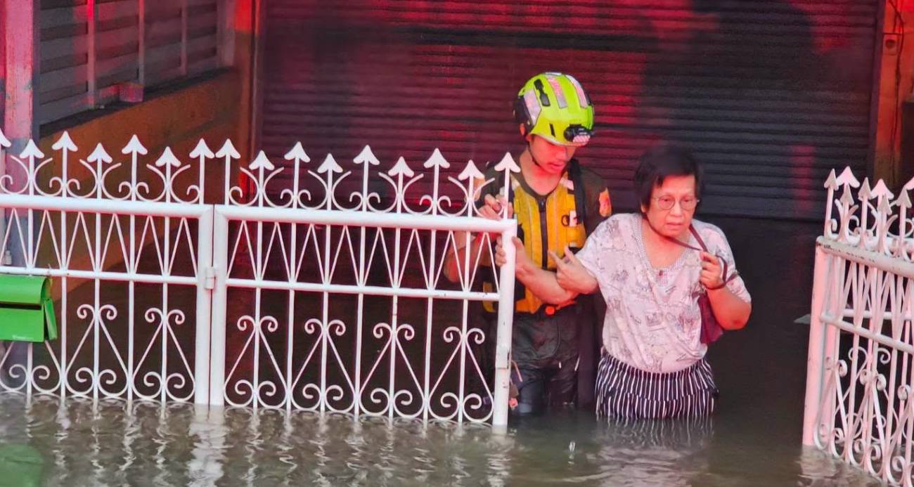 bangkok-u-sel-vurdu-50-ilcenin-tamami-afet-bolgesi-ilan-edildi