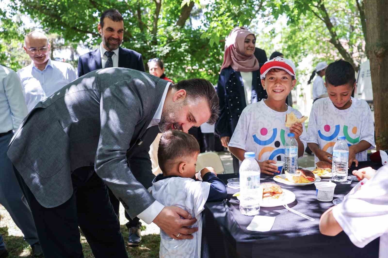 baskan-vekili-biba-dan-hayvanat-bahcesi-ne-ziyaret