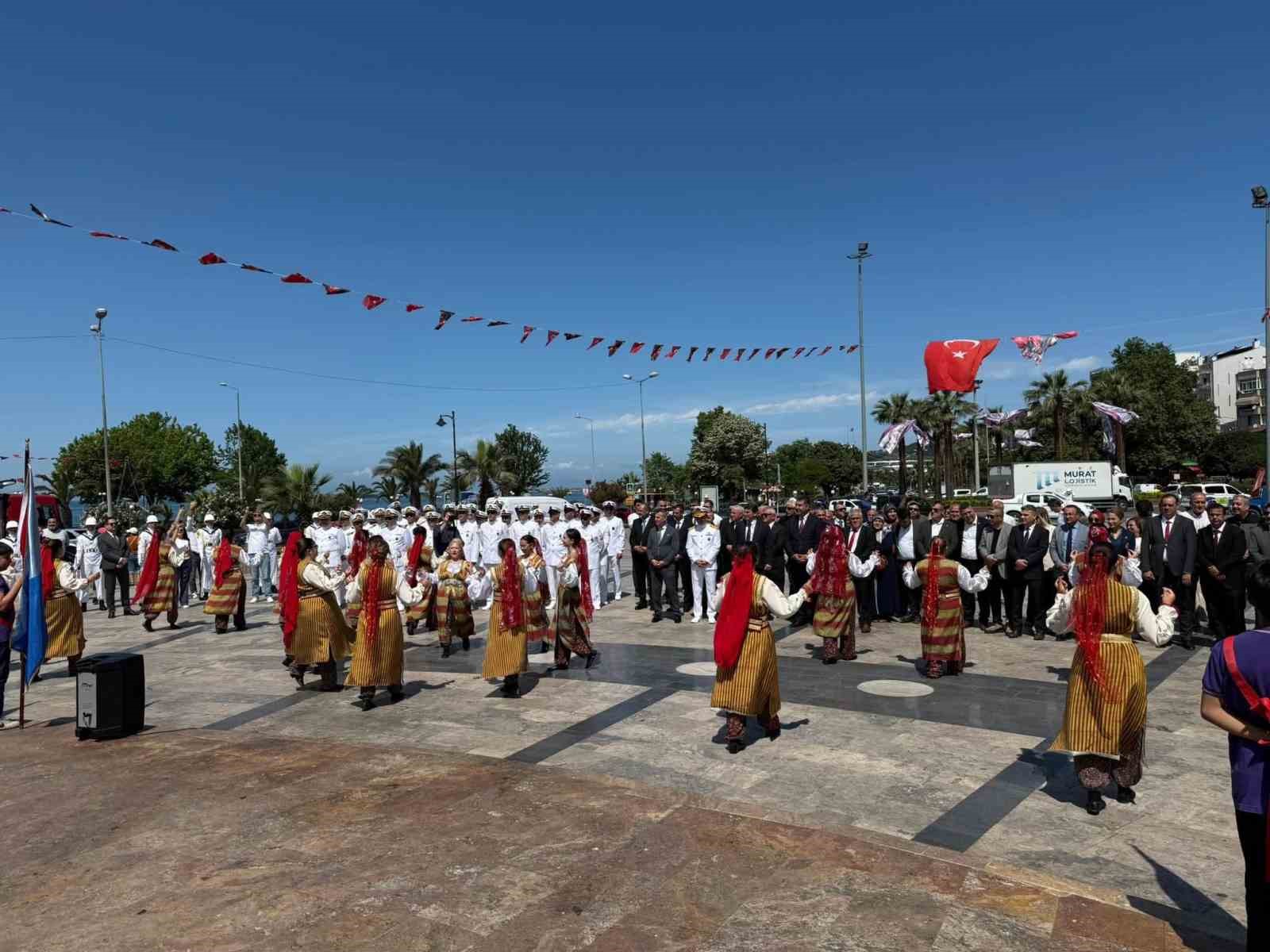 karadeniz-eregli-nin-kurtulusunun-106-nci-yili-torenlerle-kutlandi