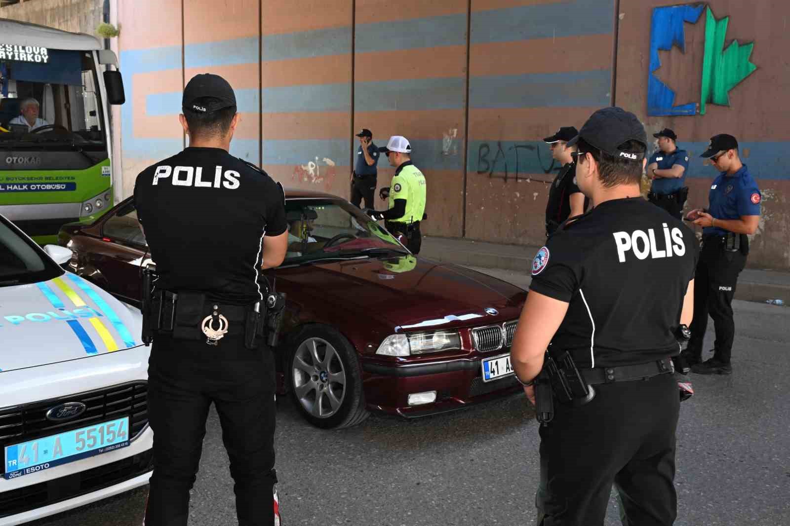 kocaeli-de-aranan-50-sahis-yakalandi