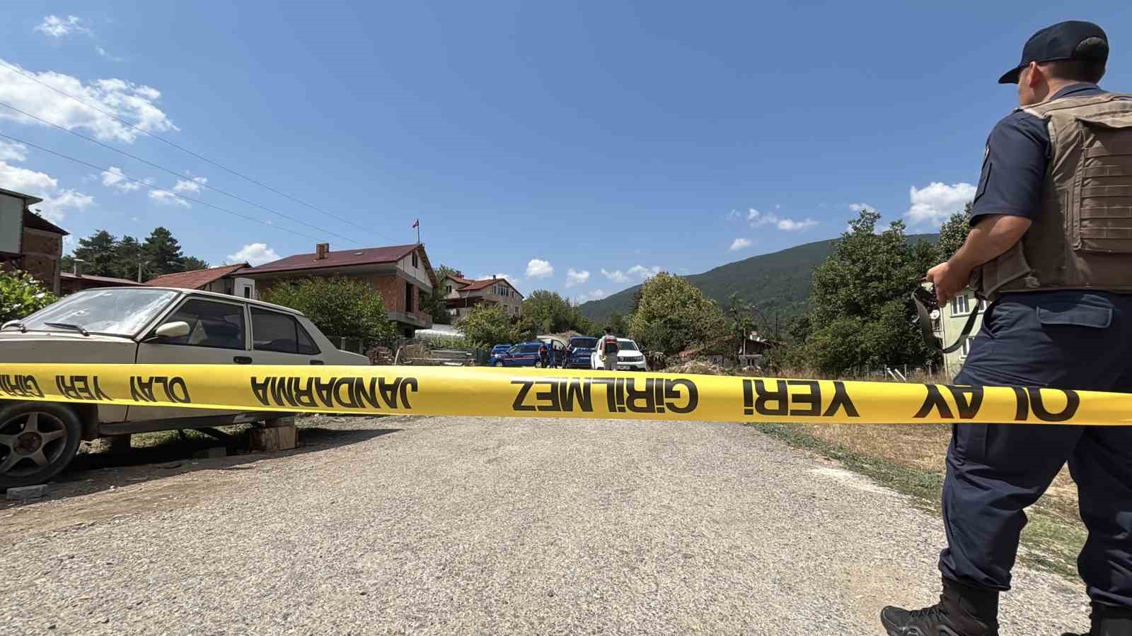 bolu-da-baba-ve-oglunun-katil-zanlisi-14-gundur-her-yerde-araniyor