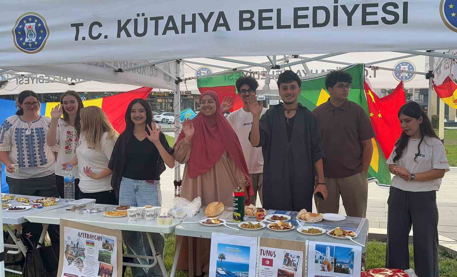 yabanci-ogrenciler-yemekler-uzerinden-ulkelerini-anlatti