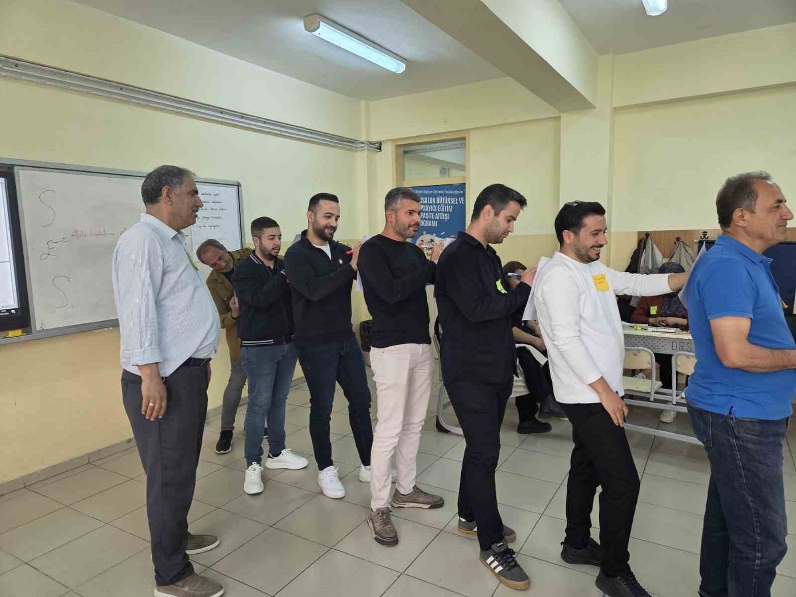 kirsalda-gorev-yapan-ogretmenlere-kapsayici-egitim-destegi
