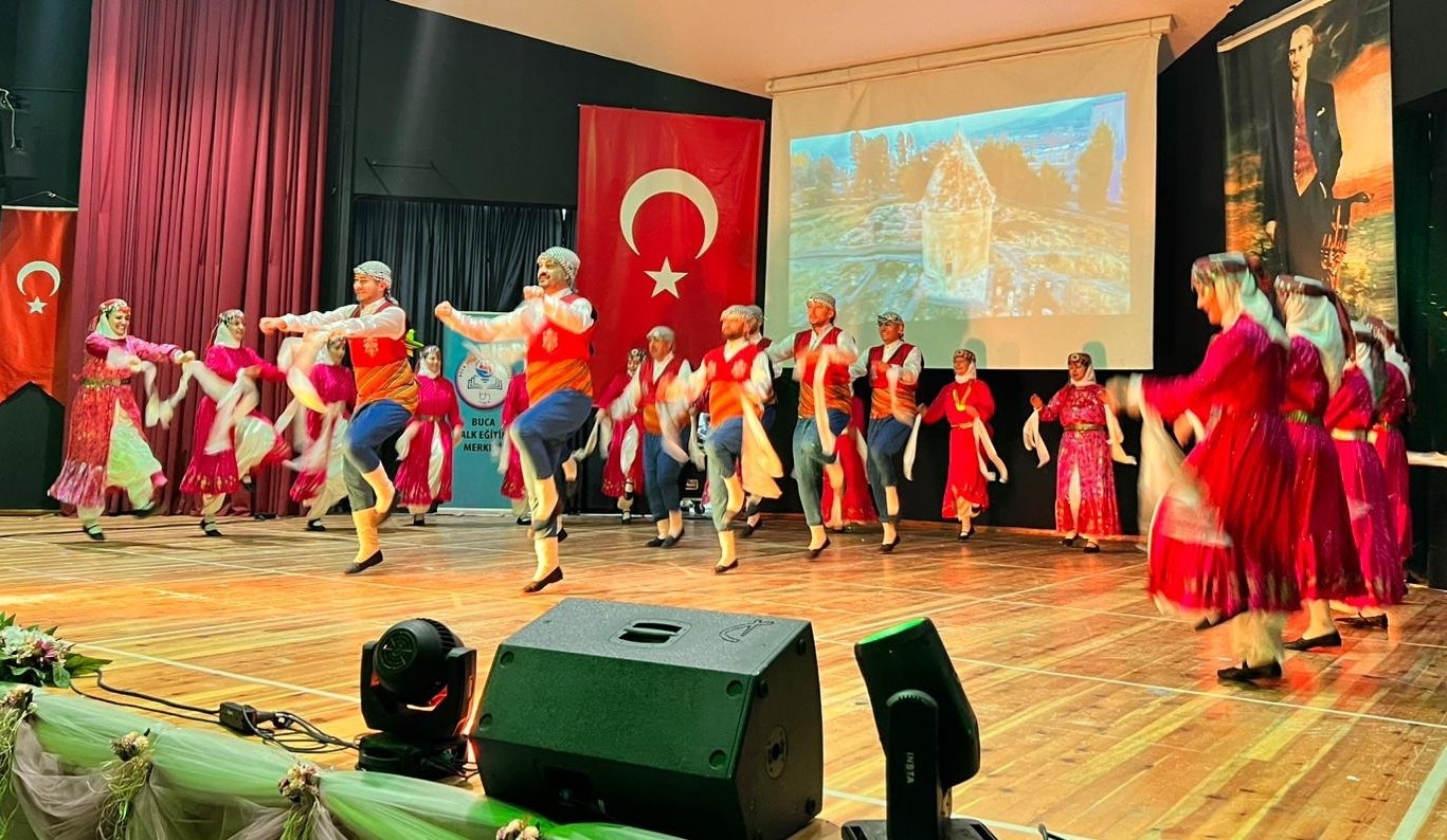 buca-halk-egitim-merkezi-nden-anadolu-nun-seyir-defteri-galasi