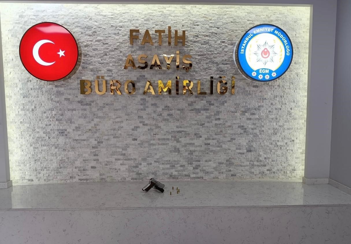 fatih-te-is-yerinin-fotograflarini-cekip-saldiri-hazirligi-yapan-2-supheli-yakalandi